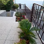 In With Sea View, Terrace, Air Conditioning, Wi-fi Банёл