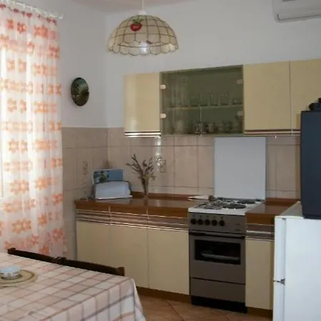アパート In With Sea View, Terrace, Air Conditioning, Wi-fi