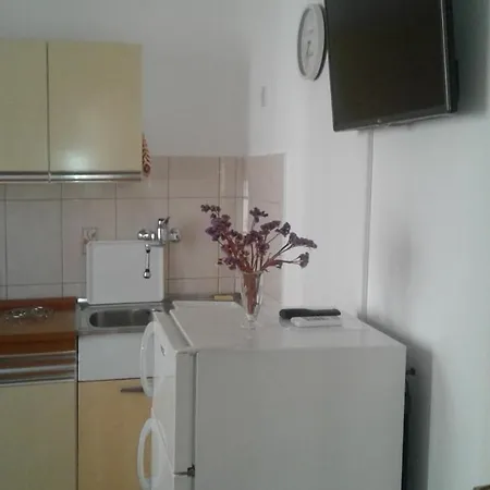 In With Sea View, Terrace, Air Conditioning, Wi-fi *