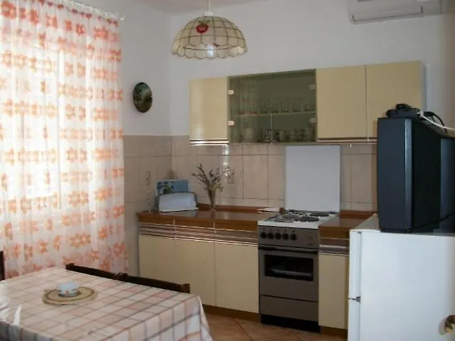 아파트 In With Sea View, Terrace, Air Conditioning, Wi-fi