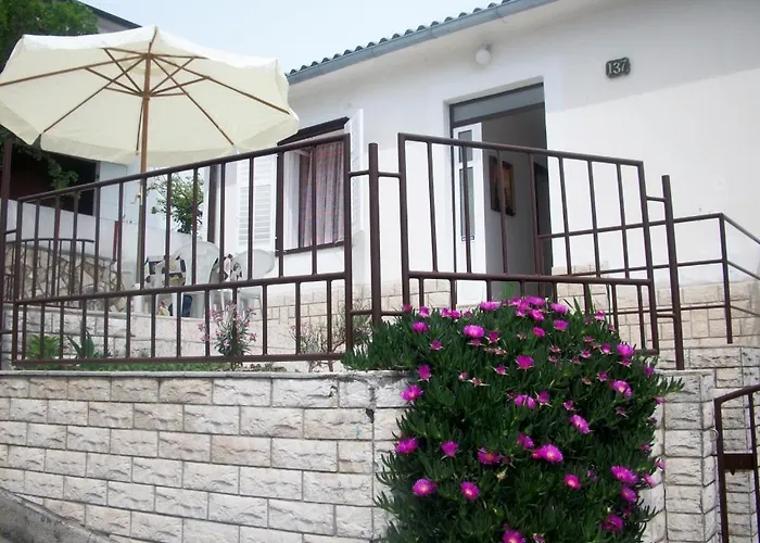 아파트 In With Sea View, Terrace, Air Conditioning, Wi-fi